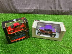 lot 162 image: Die Cast Cars - Volkswagen Beetles & 1932 Ford
