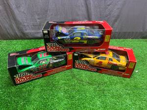 lot 163 image: Racing Champions 118 Scale Stock Cars