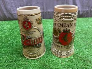 lot 172 image: Strohs Steins