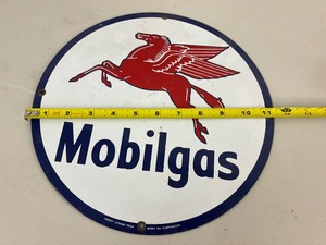 lot 199 image: Mobilgas Porcelain Sign