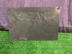 lot 233 image: Teds Root Beer Metal Sign