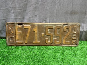 lot 215 image: 1926 ND License Plate