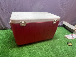 lot 239 image: Squirt Coleman Cooler