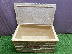 lot 238 image: Vintage Pepsi Cooler