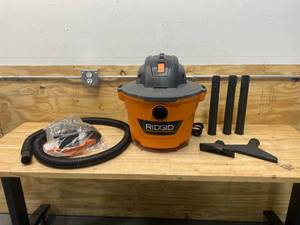 RIDGID 9 Gal. 4.25-Peak HP NXT WetDry Shop Vacuum with Filter, Hose and Accessories