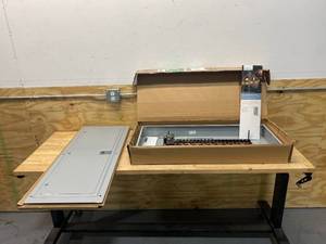 SIEMENS P4040B1200Cu 40 Space40 Circuit, 200 Amp