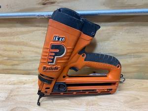 PASLODE 16-Gauge Cordless Lithium-Ion Angled Finish Nailer with Hard Case (Tool Only)