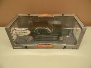 RARE - MUSCLE CAR GARAGE GREENLIGHT LIMITED EDITION 118 SCALE DIE-CAST - 1968 MUSTANG GT CALIFORNIA SPECIAL 1 OF 300 BLACK CHROME FINISH - FANTASTIC PIECE - NEW IN BOX - SEE PICTURES