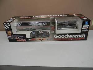 BROOKFIELD COLLECTORS GUILD SPORTS IMAGE 124 SCALE DIE-CAST - COLLECTORS EDITION 1 OF 40,000 - DALE EARNHARDT #3 GOODWRENCH RACING TEAM TRUCK, TRAILER & #3 LUMINA RACE CAR COLLECTION - FANTASTIC PIECE - NEW IN BOX - SEE PICTURES