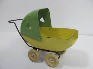 lot 17 image: Old Vintage WYANDOTTE Pressed Steel Toy Baby Carriage