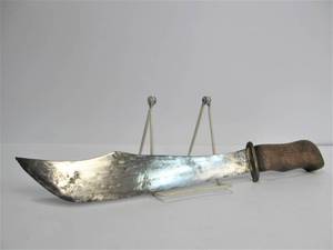 lot 42 image: Large Old Vintage Fixed Blade Knife