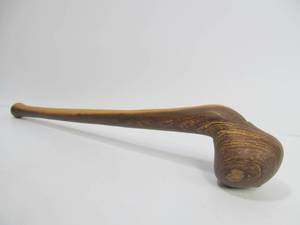 lot 46 image: Vintage Carved Wood Root Whacker Club