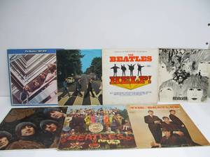 lot 161 image: 7 Vintage BEATLES Vinyl Records