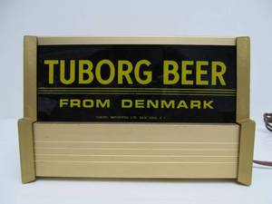 lot 180 image: Working Vintage TUBORG Lighted Beer Sign