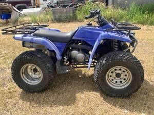 lot 3 image: 2000 Yamaha Wolverine  ATV 4 Wheeler