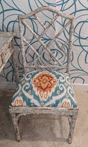 lot 21 image: Rustic Weathered Writing Desk and Chair