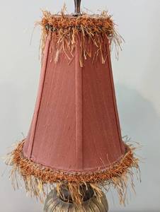 lot 41 image: Petite Decorative Table Lamp