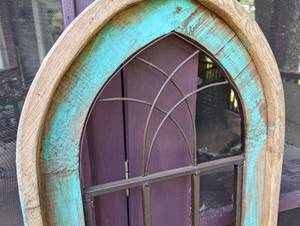 lot 49 image: Arched Painted Wood Decor