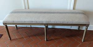 lot 101 image: Long Blue Striped Entryway Bench