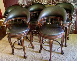 lot 8 image: Set of Five Barstools