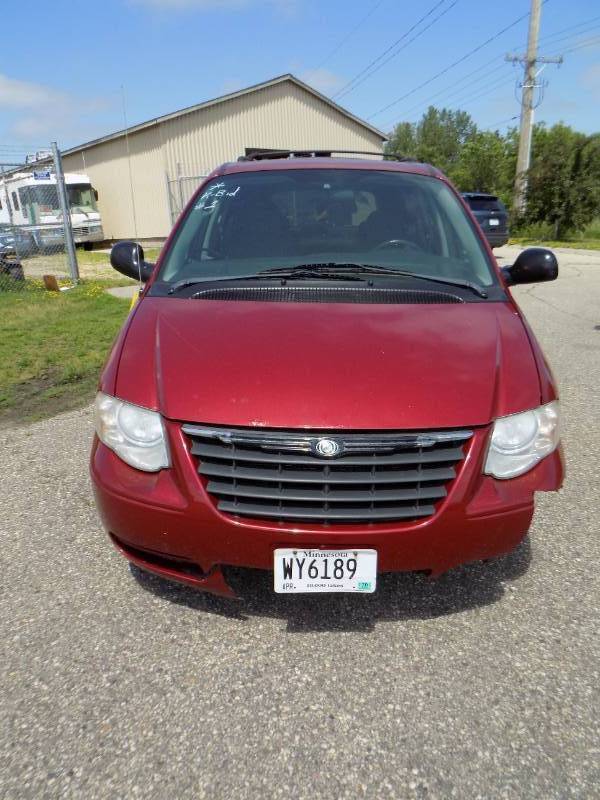 2005 Chrysler Town and Country SW
