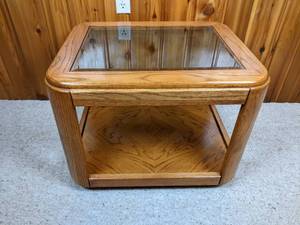 lot 85 image: Vintage Wooden Glass Top End Table