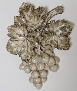 lot 27 image: Plaster Stone-Look Grape Bunch with Leaves Wall Decor