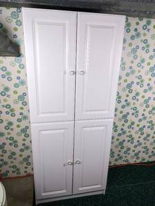 lot 91 image: White 4 Door Storage Cabinet