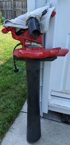lot 11 image: Toro Corded Ultra Mower Vac with Metal Impeller and Bag