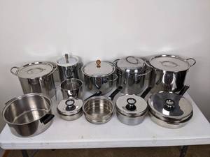 lot 125 image: Assortment of (11) Stock Pots, Skillets, and Sauce Pans with Lids, and Ice Bucket
