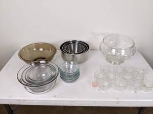 lot 142 image: Anchor and Pyrex Glass Mixing Bowls, Stainless Mixing Bowls, Glass Punch Bowl with Glasses