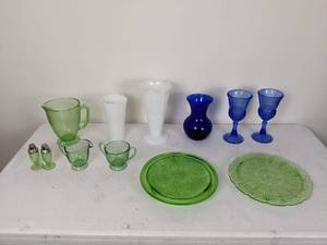 lot 150 image: Glass Platters, Glasses, Pitchers, Salt and Pepper Shakers, Vases