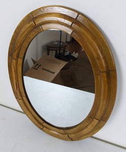 lot 158 image: Gorgeous Oval Wood Framed Wall Mirror