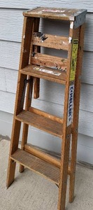 lot 169 image: Keller 4 Ft. Folding A-Frame Wood Step Ladder with Utility Tray