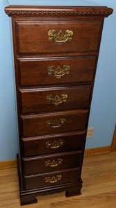 lot 47 image: Wooden 7-Drawer Lingerie Chest