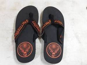 lot 20 image: New Jagermeister Flip Flops Size 8