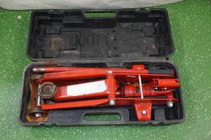 lot 12 image: Autocraft Hydraulic Jack
