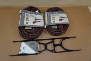 lot 30 image: 40FT IndoorOutdoor Extension Cords with Cord Caddy