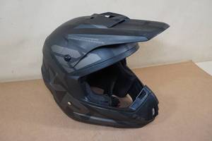lot 42 image: FXR Torque Racing Helmet - Large