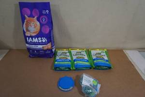 lot 93 image: Iams Cat Food, Treats, Can Cover and Toy