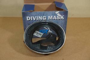 lot 121 image: IST Diving Mask