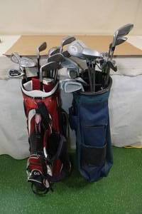 lot 167 image: Golf Bags and Right Handed Golf Clubs - Tommy Armour Putter