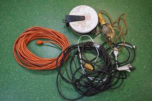 lot 172 image: Assorted Electrical Cords and Reel