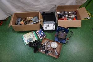 lot 189 image: Assorted Sporting Items, Flashlights, Fish Finder, Marine Accessories