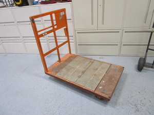 lot 51 image: 32x48 Nutting Shop Cart