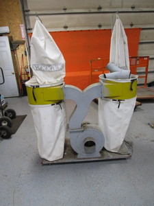 lot 52 image: Woodtek Dual Dust Collector