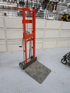 lot 47 image: 2 WheelerLift Cart