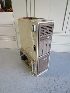 lot 71 image: Carrier Furnace & AC Unit (working when removed)