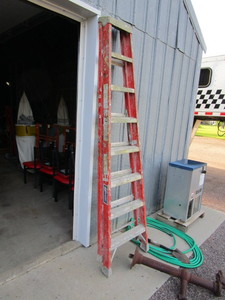 lot 74 image: 8 Fiberglass Ladder