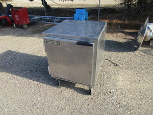 lot 81 image: Beverage Air Freezer
